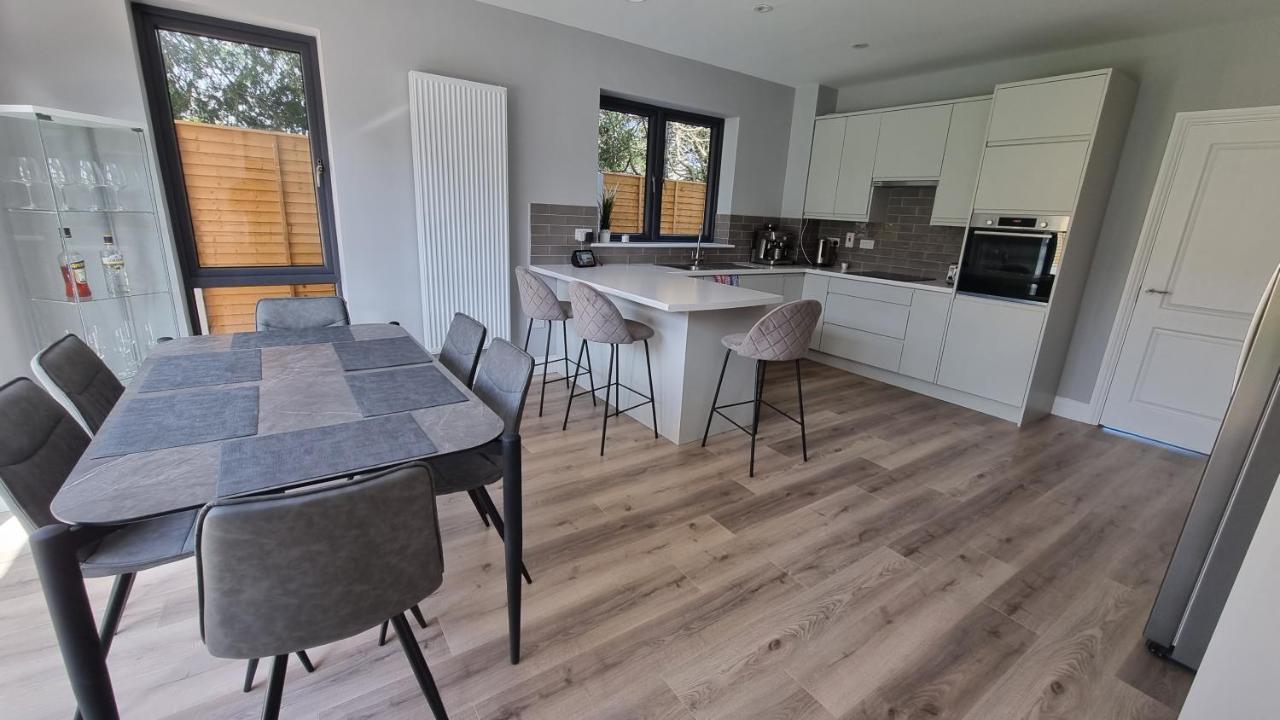 Entire Modern Home With Seaview And Parking Wicklow Exterior foto